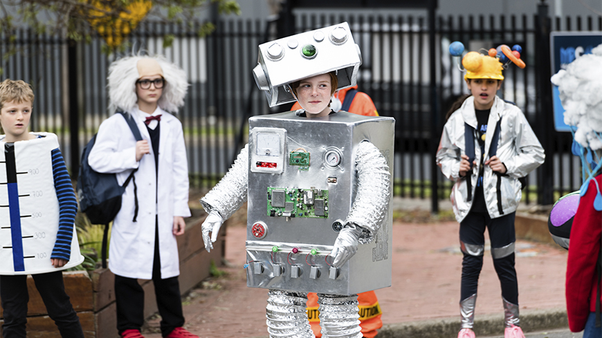 870x489px 0001 The Inbestigators The Case Of The Robot Robbery Finn Scicluna-o Prey As Patrick And Classmates 2